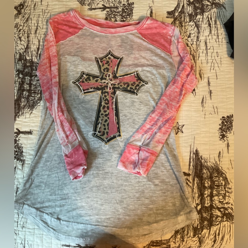 Women’s long sleeve